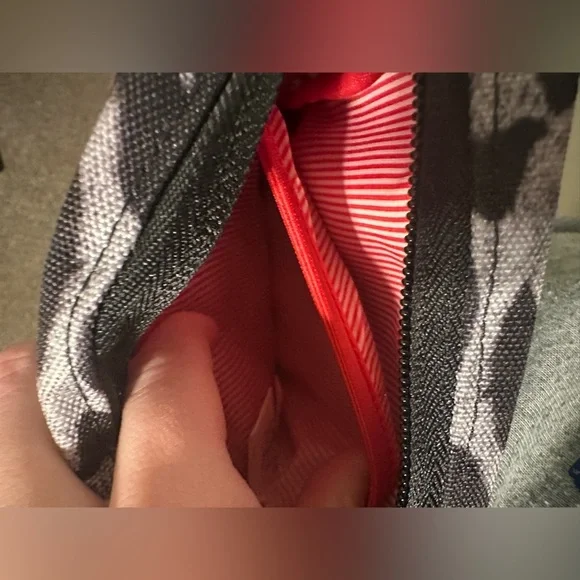 Women’s Herschel Small Cruz Handbag Crossbody Purse - Picture 7 of 7